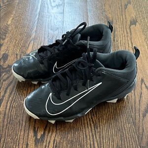 Nike Kids Black and White Cleats